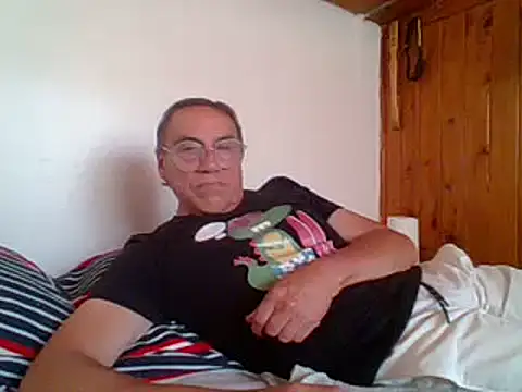 santiagon2015 online show from February 12, 5:58 pm