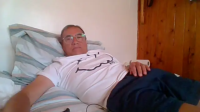 santiagon2015 online show from January 16, 5:55 pm