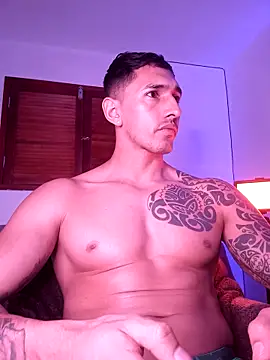 Snapshot of Joylopez_fit chatting on October 26, 5:04 pm Joylopez fit online show from October 26, 5:04 pm