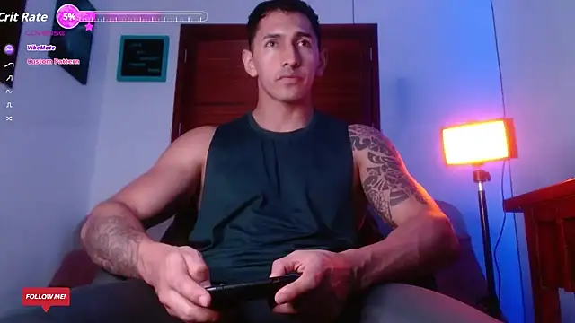 Snapshot of Joylopez_fit chatting on October 13, 3:07 pm Joylopez fit online show from October 13, 3:07 pm