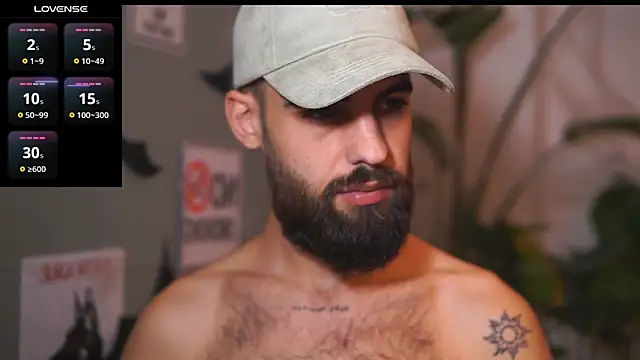 Snapshot of HairyRobxxx chatting on October 26, 7:05 pm HairyRobxxx online show from October 26, 7:05 pm