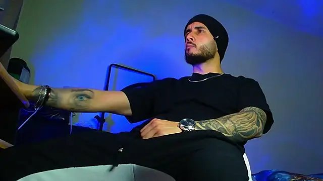 XanderCage99 online show from March 31, 12:34 am