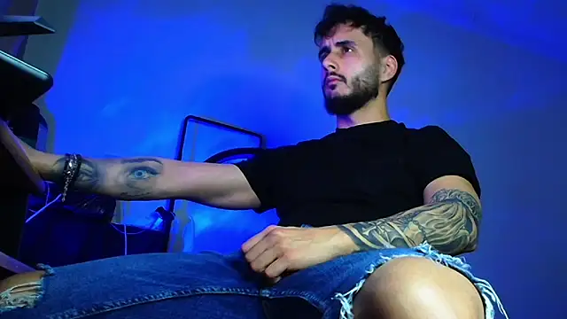 XanderCage99 online show from April 29, 9:10 pm