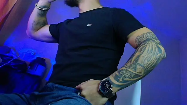 XanderCage99 online show from October 21, 7:55 am