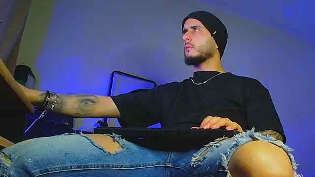 XanderCage99 online show from March 26, 2:15 am