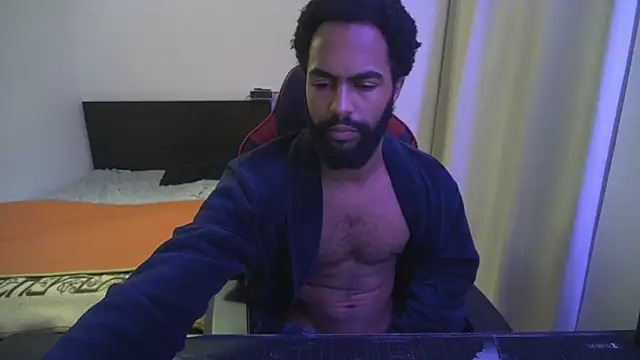 Snapshot of kevi_cocks chatting on February 15, 2:05 am kevi cocks online show from February 15, 2:05 am