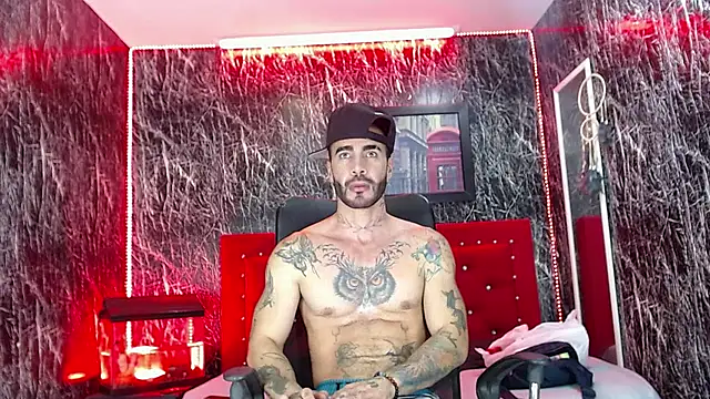 Snapshot of Lancelot_Benwick chatting on February 1, 8:58 pm Lancelot Benwick online show from February 1, 8:58 pm
