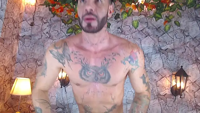 Snapshot of Lancelot_Benwick chatting on January 4, 12:16 am Lancelot Benwick online show from January 4, 12:16 am