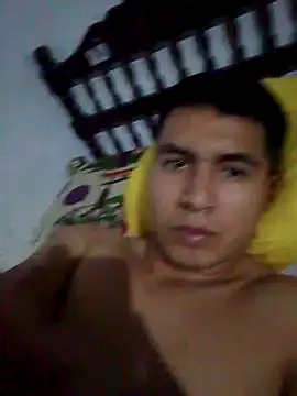 Snapshot of RODRI_POLLADURA chatting on January 16, 1:27 am RODRI POLLADURA online show from January 16, 1:27 am