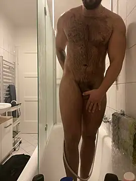 Snapshot of HotTeenBoy chatting on January 1, 4:39 pm HotTeenBoy online show from January 1, 4:39 pm
