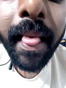 akshaybaroda online show from March 25, 7:40 pm