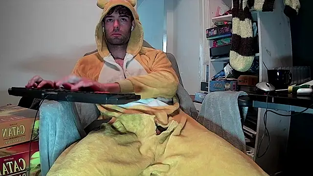 onesieboyx online show from March 31, 1:02 pm