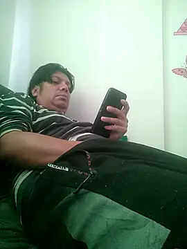 Snapshot of escorpio50jt chatting on October 13, 11:49 am escorpio50jt online show from October 13, 11:49 am