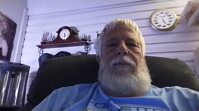 Buzzintx online show from June 25, 10:31 am