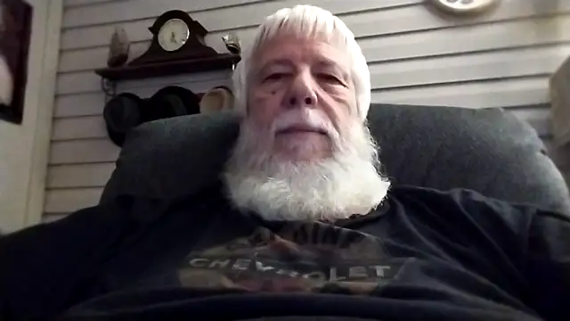 Buzzintx online show from February 17, 12:26 pm