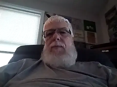 Snapshot of Buzzintx chatting on September 20, 3:56 pm Buzzintx online show from September 20, 3:56 pm