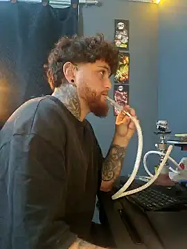 Ragnar Larssen online show from January 10, 12:27 am