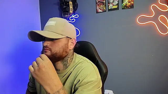 Ragnar Larssen online show from February 8, 3:01 am