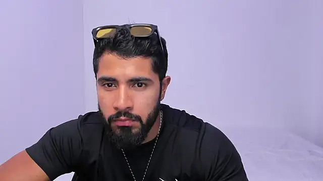 Santiago huntt online show from April 27, 8:47 pm