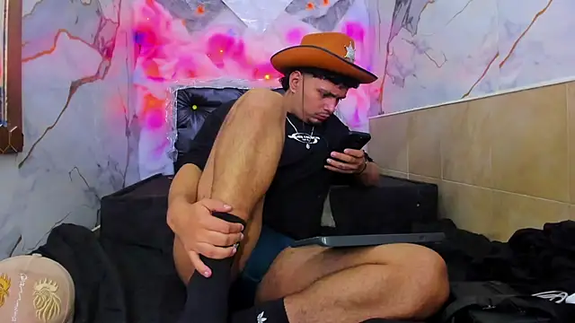 EnriquevillaF online show from October 26, 1:13 pm