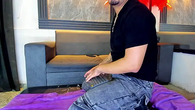 EnriquevillaF online show from October 12, 1:27 pm