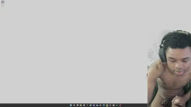 lovemirgaming online show from April 5, 7:10 pm