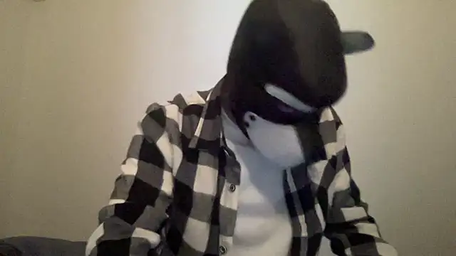 Snapshot of takkkboy1 chatting on January 12, 2:35 am takkkboy1 online show from January 12, 2:35 am