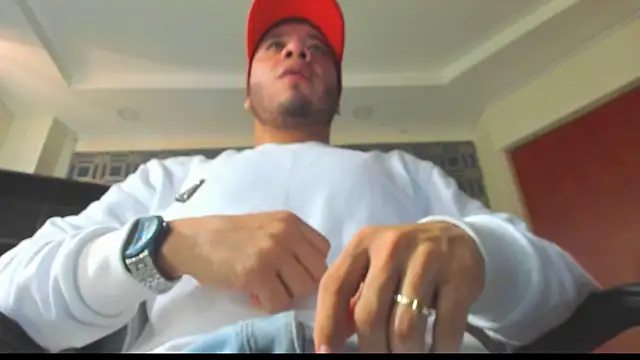 Snapshot of jacob_lewitt chatting on February 25, 8:09 pm jacob lewitt online show from February 25, 8:09 pm