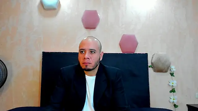 Snapshot of jacob_lewitt chatting on January 11, 7:27 pm jacob lewitt online show from January 11, 7:27 pm