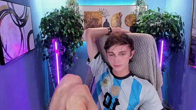 John Weasley online show from November 28, 8:11 pm