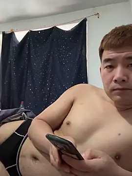Snapshot of zxb757369 chatting on February 11, 7:33 am zxb757369 online show from February 11, 7:33 am