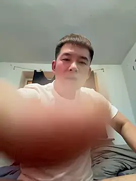 Snapshot of zxb757369 chatting on February 22, 3:21 pm zxb757369 online show from February 22, 3:21 pm