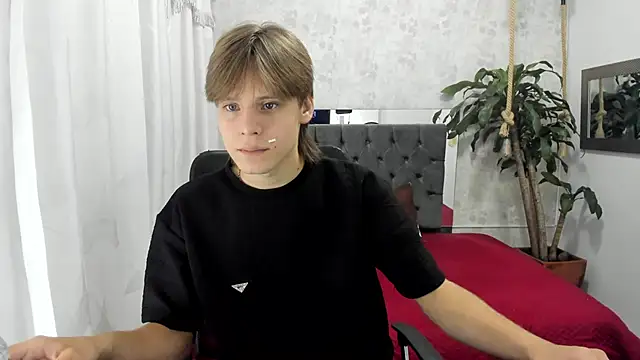 Snapshot of blondie_lover69 chatting on September 20, 7:58 pm blondie lover69 online show from September 20, 7:58 pm