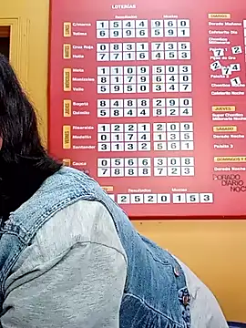 boysLittle online show from October 1, 9:30 pm