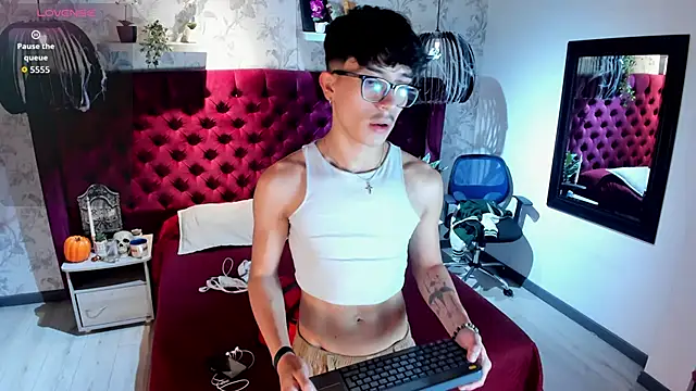 tim  fox online show from November 2, 12:53 pm