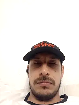 Snapshot of tony-camargo chatting on January 8, 1:00 am tony-camargo online show from January 8, 1:00 am