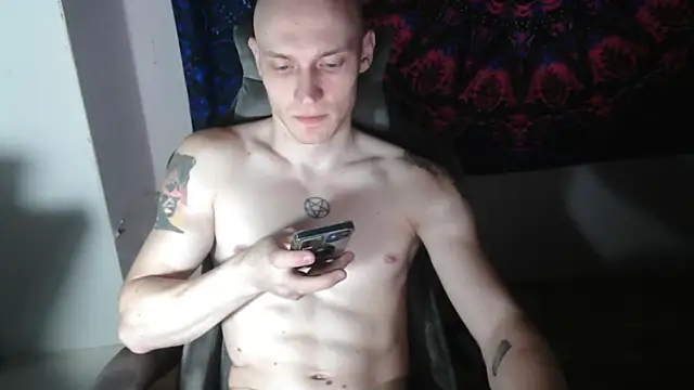 Snapshot of johnny_positive chatting on October 13, 4:35 pm johnny positive online show from October 13, 4:35 pm
