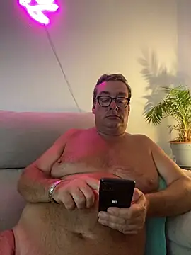 MountJohnXL online show from May 6, 1:39 am