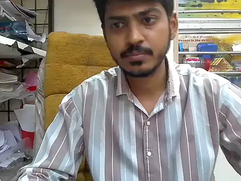 cute modell online show from November 12, 7:14 am