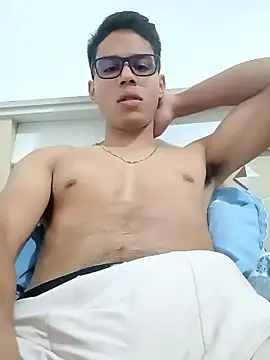 HornyTiger744 online show from January 12, 11:42 pm