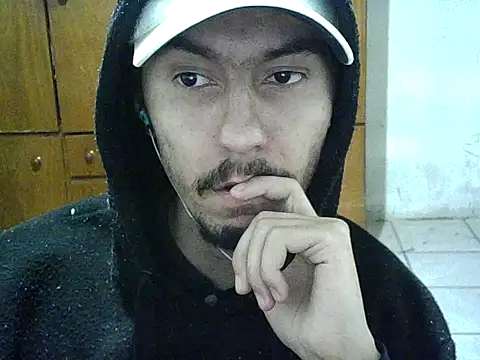Snapshot of michel1520 chatting on September 14, 2:02 am michel1520 online show from September 14, 2:02 am