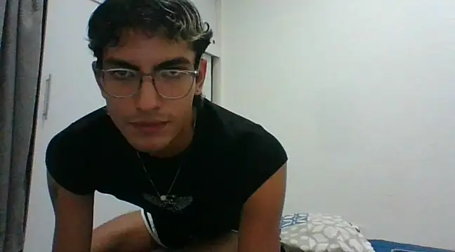 Axel Twink1 online show from February 28, 2:09 am