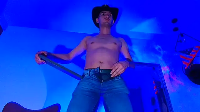 Snapshot of orlando_yate chatting on October 22, 5:33 am orlando yate online show from October 22, 5:33 am