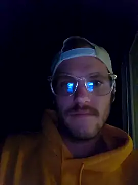 Snapshot of SoxxyNsh chatting on October 15, 1:35 am SoxxyNsh online show from October 15, 1:35 am