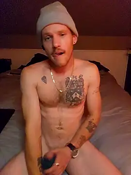 Snapshot of SoxxyNsh chatting on October 19, 3:22 am SoxxyNsh online show from October 19, 3:22 am