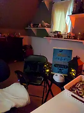 Snapshot of SoxxyNsh chatting on October 28, 10:12 pm SoxxyNsh online show from October 28, 10:12 pm