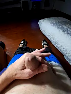 Snapshot of William1941 chatting on October 26, 11:12 am William1941 online show from October 26, 11:12 am