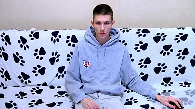 Lester Broo online show from March 17, 6:10 pm