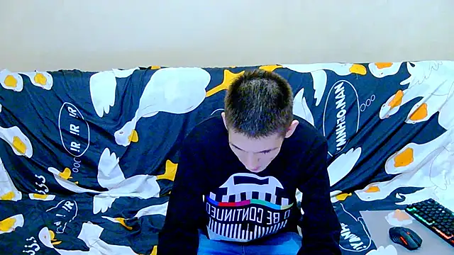 Lester Broo online show from January 17, 8:06 am