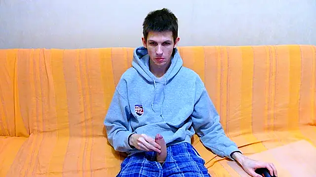 Lester Broo online show from February 20, 7:21 am